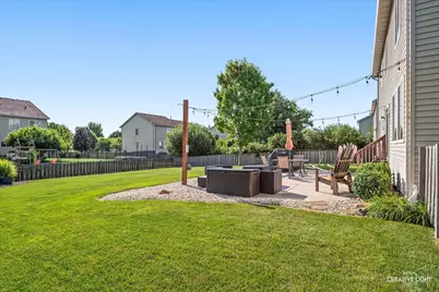 712 Christopher Street, Plano, IL 60545 - Photo 25