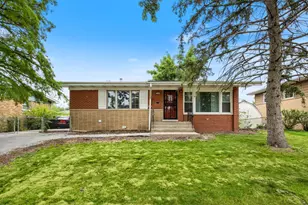 196 Craig Dr, Chicago Heights, IL 60411 - Photo 1