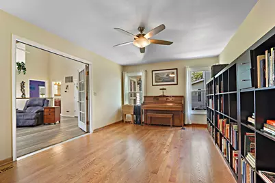 1137 Lockwood Court E, Buffalo Grove, IL 60089 - Photo 11