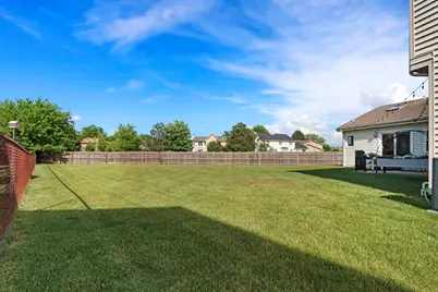 1137 Lockwood Court E, Buffalo Grove, IL 60089 - Photo 35