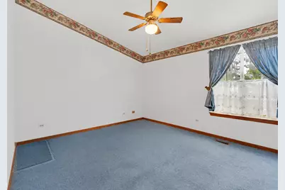 110 Port Cove, Carpentersville, IL 60110 - Photo 7