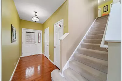 356 N West Pointe Drive, Vernon Hills, IL 60061 - Photo 3