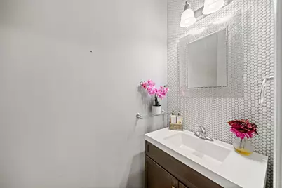 356 N West Pointe Drive, Vernon Hills, IL 60061 - Photo 17