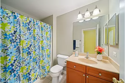 356 N West Pointe Drive, Vernon Hills, IL 60061 - Photo 15