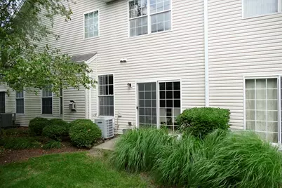 1995 Golden Gate Lane #1995, Naperville, IL 60563 - Photo 11