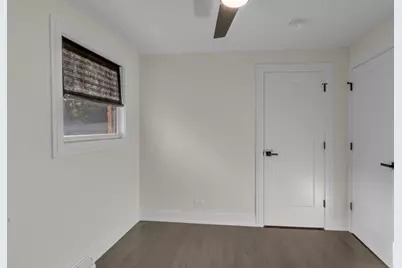 930 E 161st Place, South Holland, IL 60473 - Photo 13