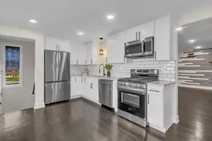 930 E 161st Pl, South Holland, IL 60473 - Photo 9