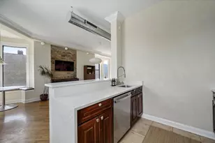 1135 W Webster Ave, Chicago, IL 60614 - Photo 11