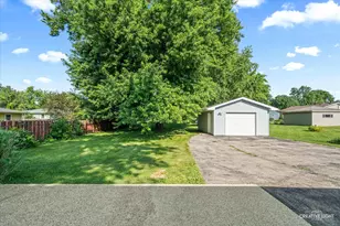 301 N Ben St, Plano, IL 60545 - Photo 13