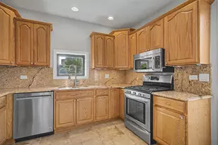 727 S Ashland Ave, Chicago, IL 60607 - Photo 7