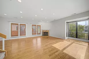 727 S Ashland Ave, Chicago, IL 60607 - Photo 3