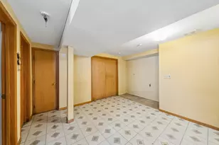 7017 W Jarvis Ave, Niles, IL 60714 - Photo 17