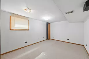 7017 W Jarvis Ave, Niles, IL 60714 - Photo 19