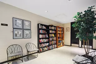 1310 N Ritchie Ct, Chicago, IL 60610 - Photo 25