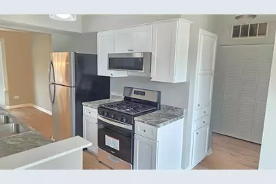 3403 Southport Drive #3403, Island Lake, IL 60042 - Photo 7
