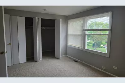 1688 Queensbury Circle #0, Hoffman Estates, IL 60169 - Photo 15
