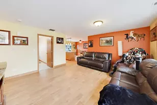 519 Kenyon Ave, Romeoville, IL 60446 - Photo 3