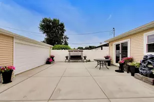 519 Kenyon Ave, Romeoville, IL 60446 - Photo 15