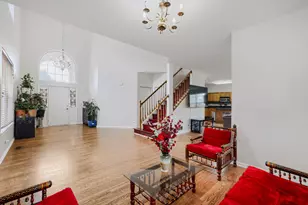 16 Clover Cir, Streamwood, IL 60107 - Photo 3