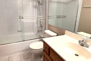 7187 Dada Dr, Gurnee, IL 60031 - Photo 15