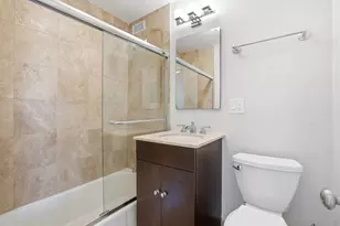 2930 N Sheridan Rd, Chicago, IL 60657 - Photo 15