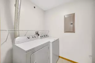 300 Cunat Blvd, Richmond, IL 60071 - Photo 17