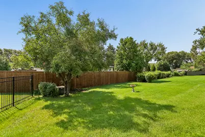12123 Lake View Drive, Orland Park, IL 60467 - Photo 9