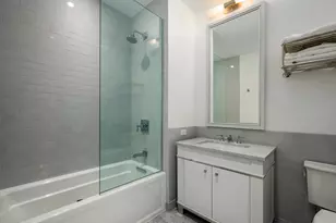 451 E Grand Ave, Chicago, IL 60611 - Photo 25