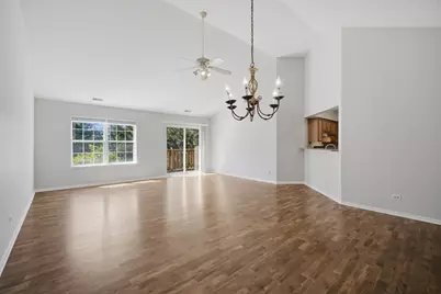 1911 N Silver Lake Road, Arlington Heights, IL 60004 - Photo 5