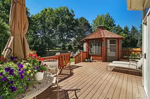 2001 Sparrow Cir, Round Lake, IL 60073 - Photo 3