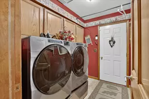 2976 Wedgewood Dr, Dekalb, IL 60115 - Photo 31