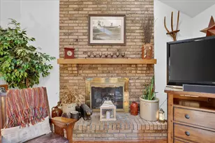 2976 Wedgewood Dr, Dekalb, IL 60115 - Photo 11