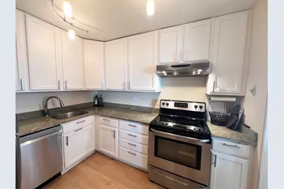 1850 N Clark Street #2803, Chicago, IL 60614 - Photo 9