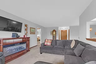 7737 W Golf Dr, Palos Heights, IL 60463 - Photo 5