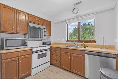 7737 W Golf Drive #302, Palos Heights, IL 60463 - Photo 9
