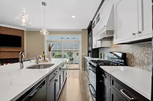 4265 W Thorndale Ave, Chicago, IL 60646 - Photo 7