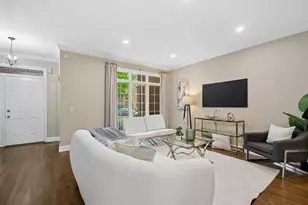4265 W Thorndale Ave, Chicago, IL 60646 - Photo 3