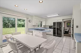 3906 Bordeaux Ct, Northbrook, IL 60062 - Photo 11