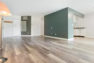 2814 Meadow Ln, Schaumburg, IL 60193 - Photo 3