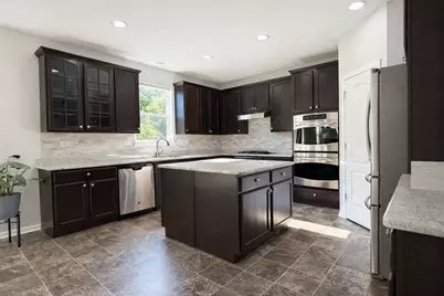 3091 Long Common Parkway, Elgin, IL 60124 - Photo 9