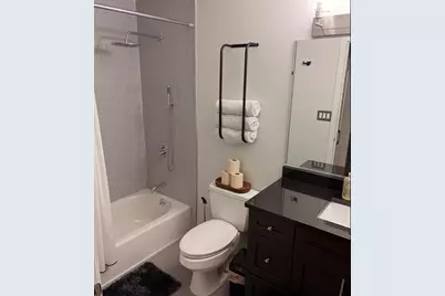 1344 W Madison Street #302, Chicago, IL 60607 - Photo 15