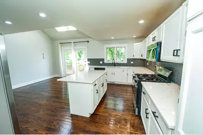 18910 W Orchard Lane, Grayslake, IL 60030 - Photo 13