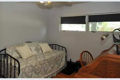 1201 Raymond Avenue, La Grange Park, IL 60526 - Photo 11