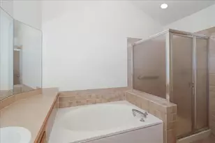 725 Deep Wood Ct, Elk Grove Village, IL 60007 - Photo 23