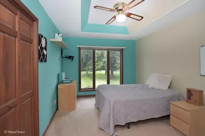 37W390 Linda Lane, Elgin, IL 60124 - Photo 13