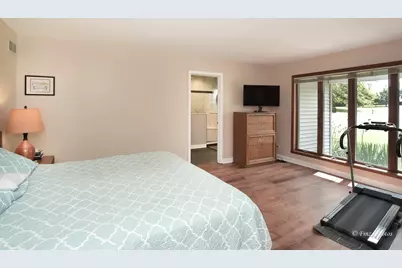 37W390 Linda Lane, Elgin, IL 60124 - Photo 7