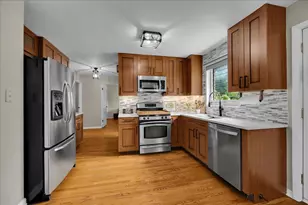 707 S Gables Blvd, Wheaton, IL 60189 - Photo 11