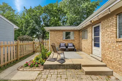 707 S Gables Boulevard, Wheaton, IL 60189 - Photo 29