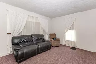 6888 E 1200th St, Cambridge, IL 61238 - Photo 15