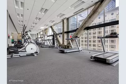 8 E Randolph Street #2105, Chicago, IL 60601 - Photo 23